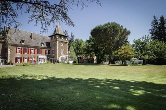 Chateau De Viviez Exterior photo