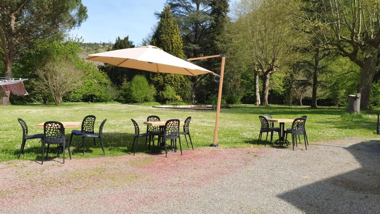 Chateau De Viviez Exterior photo