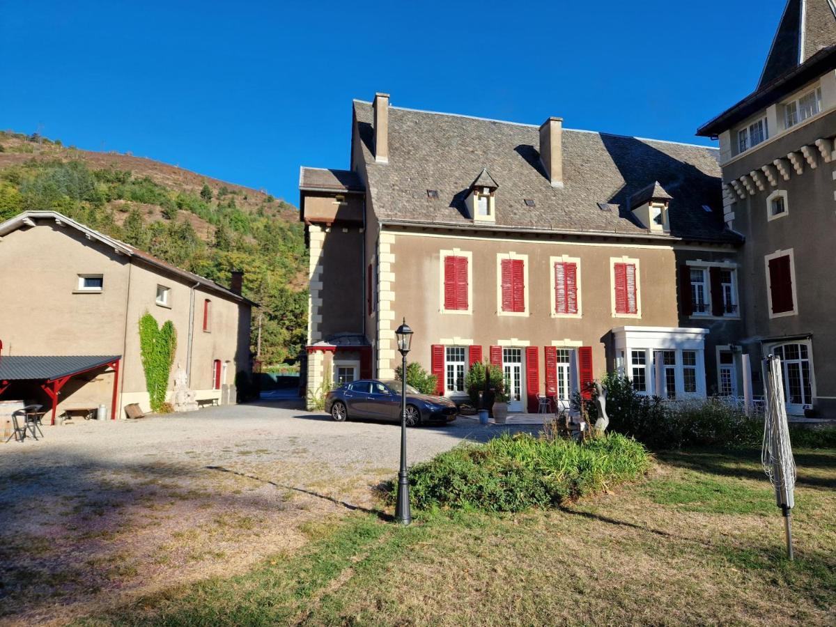 Chateau De Viviez Exterior photo